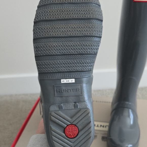 Hunter Gray Women's Winter & Rain Boots - Picture 2 of 4